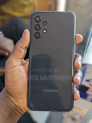 Photo - Samsung Galaxy A13 64 GB Black