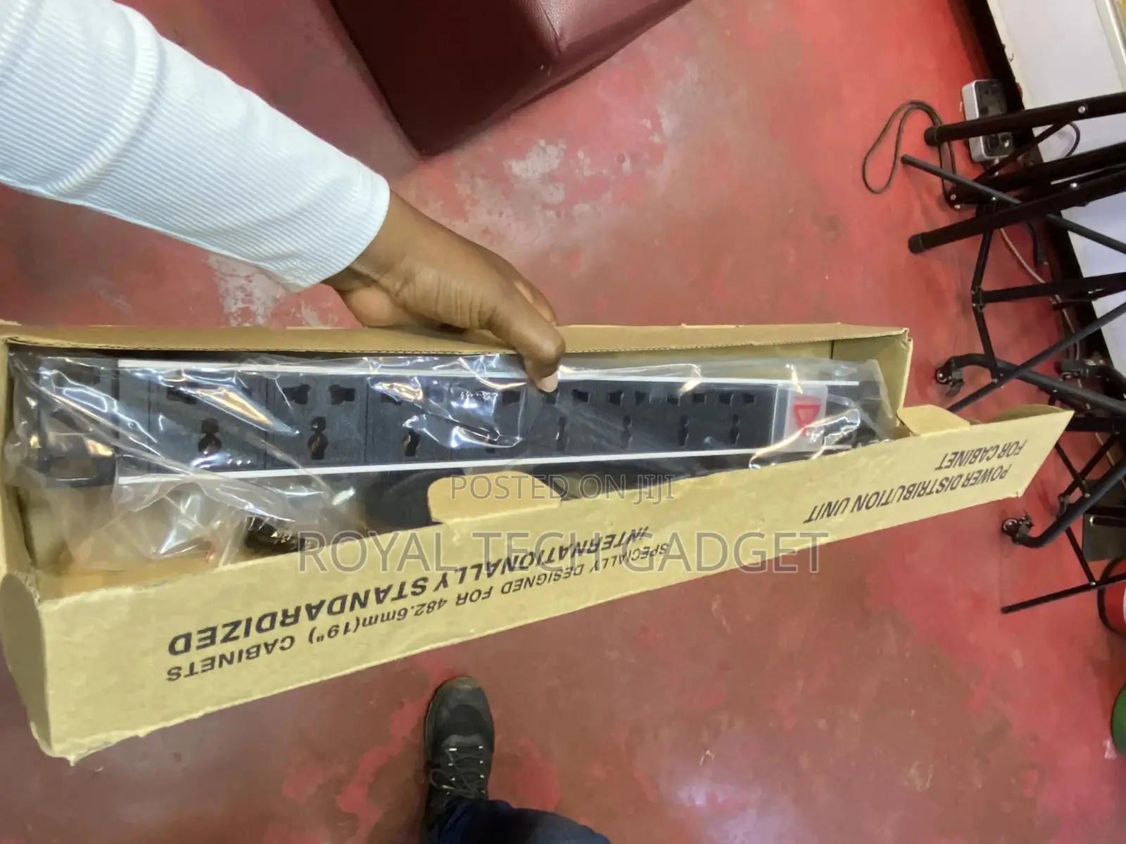 Pdu 8way for Network Cabinet Power Distribution Unit