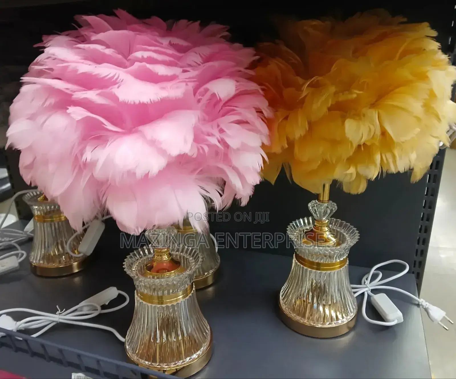 Feathery Deco Bedside Tri Colour Light Source Table Lamp
