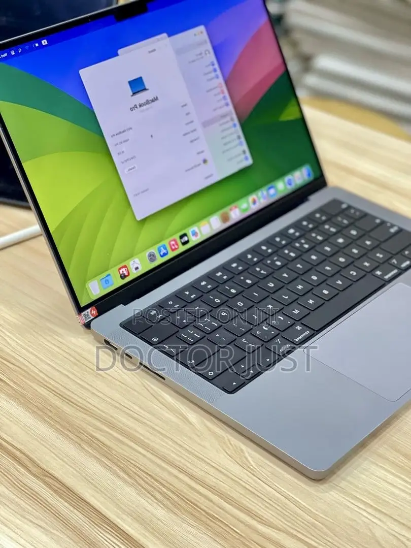 Laptop Apple MacBook Pro 18GB Apple M3 SSD 512GB
