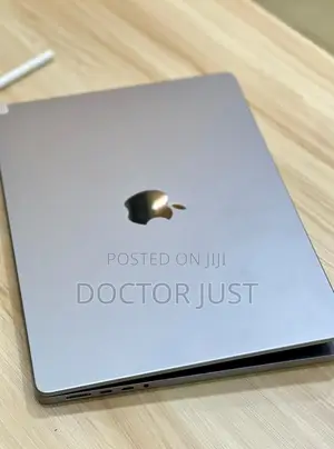 Laptop Apple MacBook Pro 18GB Apple M3 SSD 512GB