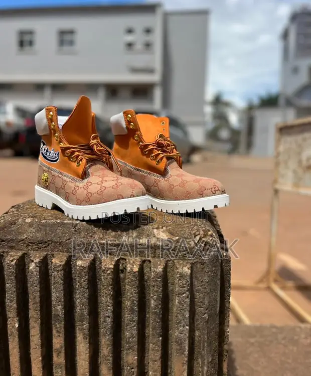 GUCCI × Timberlandコラボ商品 Original 6 Inch Timberland X Gucci Waterproof Boots for sale