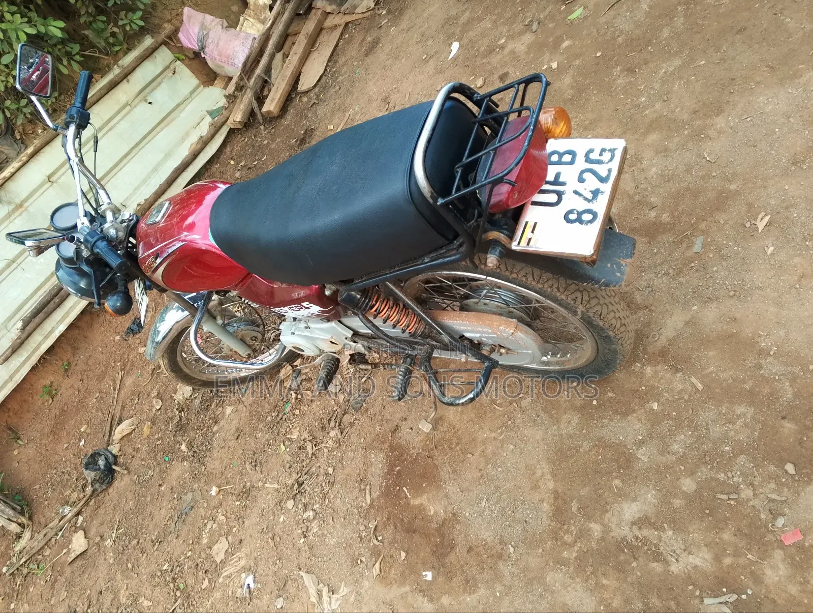 Bajaj Boxer 100 2022 Red