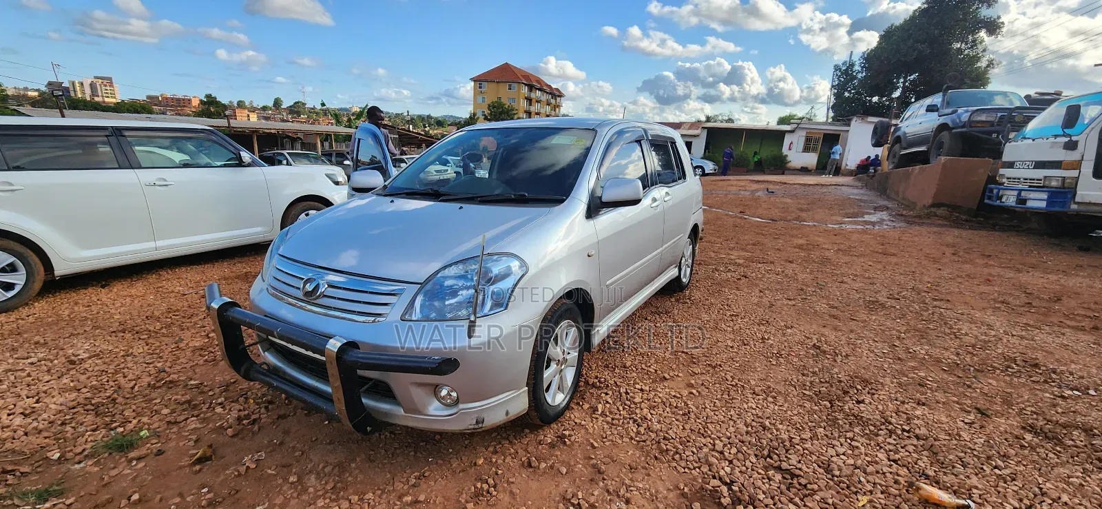 Toyota Raum 1.5 AWD 2010 Silver