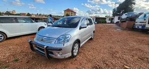 Toyota Raum 1.5 AWD 2010 Silver
