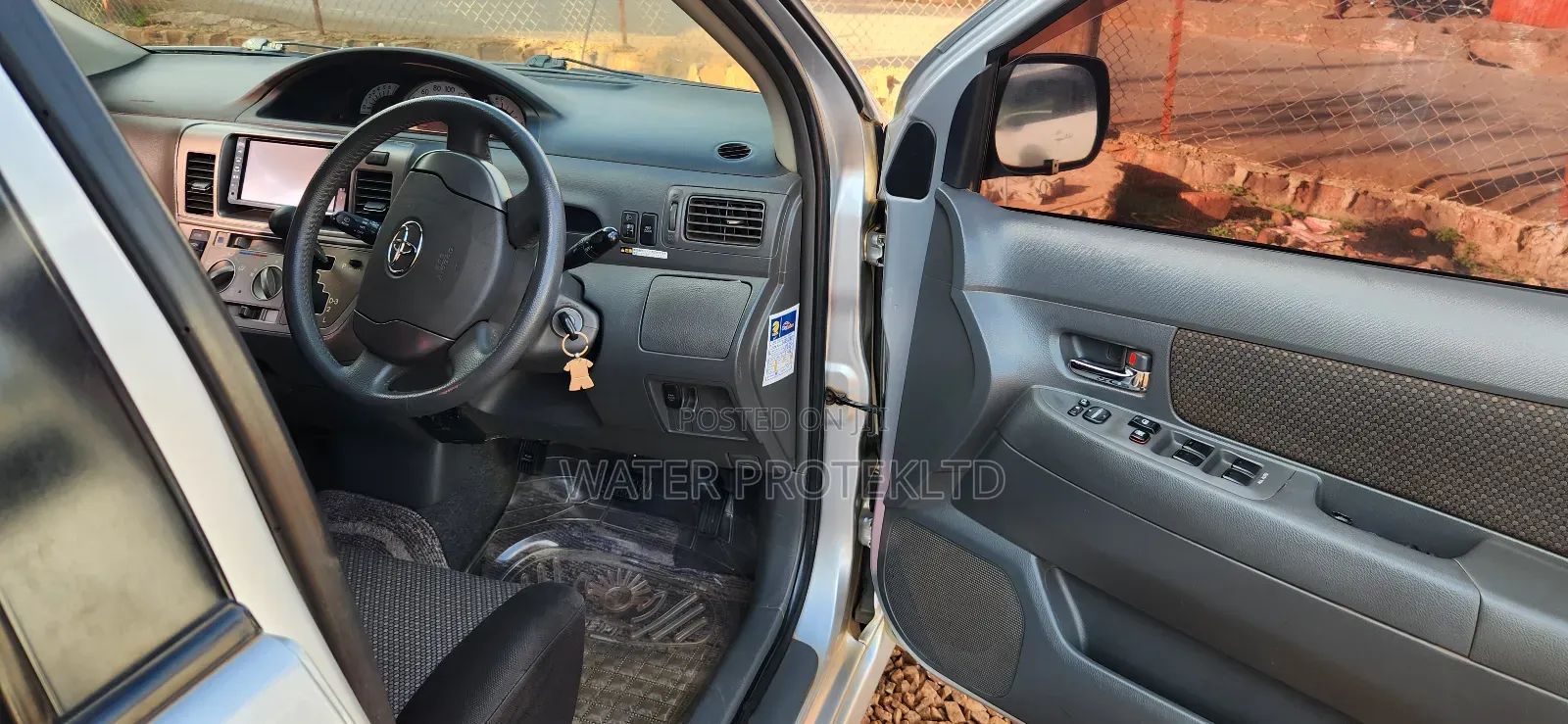 Toyota Raum 1.5 AWD 2010 Silver