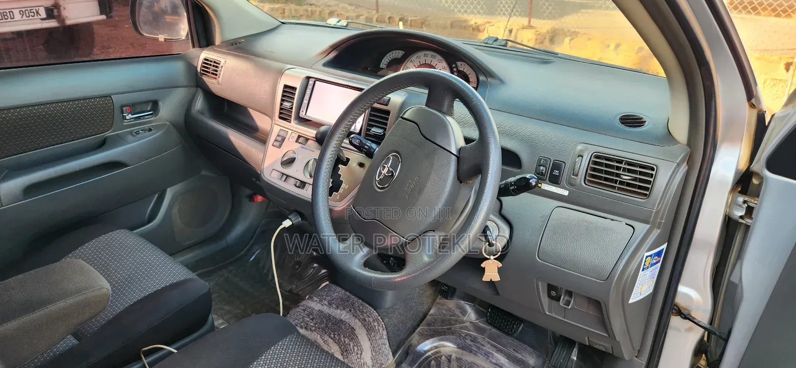 Toyota Raum 1.5 AWD 2010 Silver