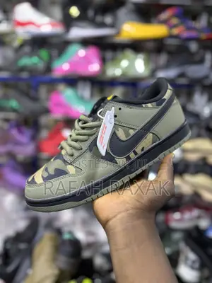 Original Camouflage Nike Sb Dunk Low Pro Sneakers