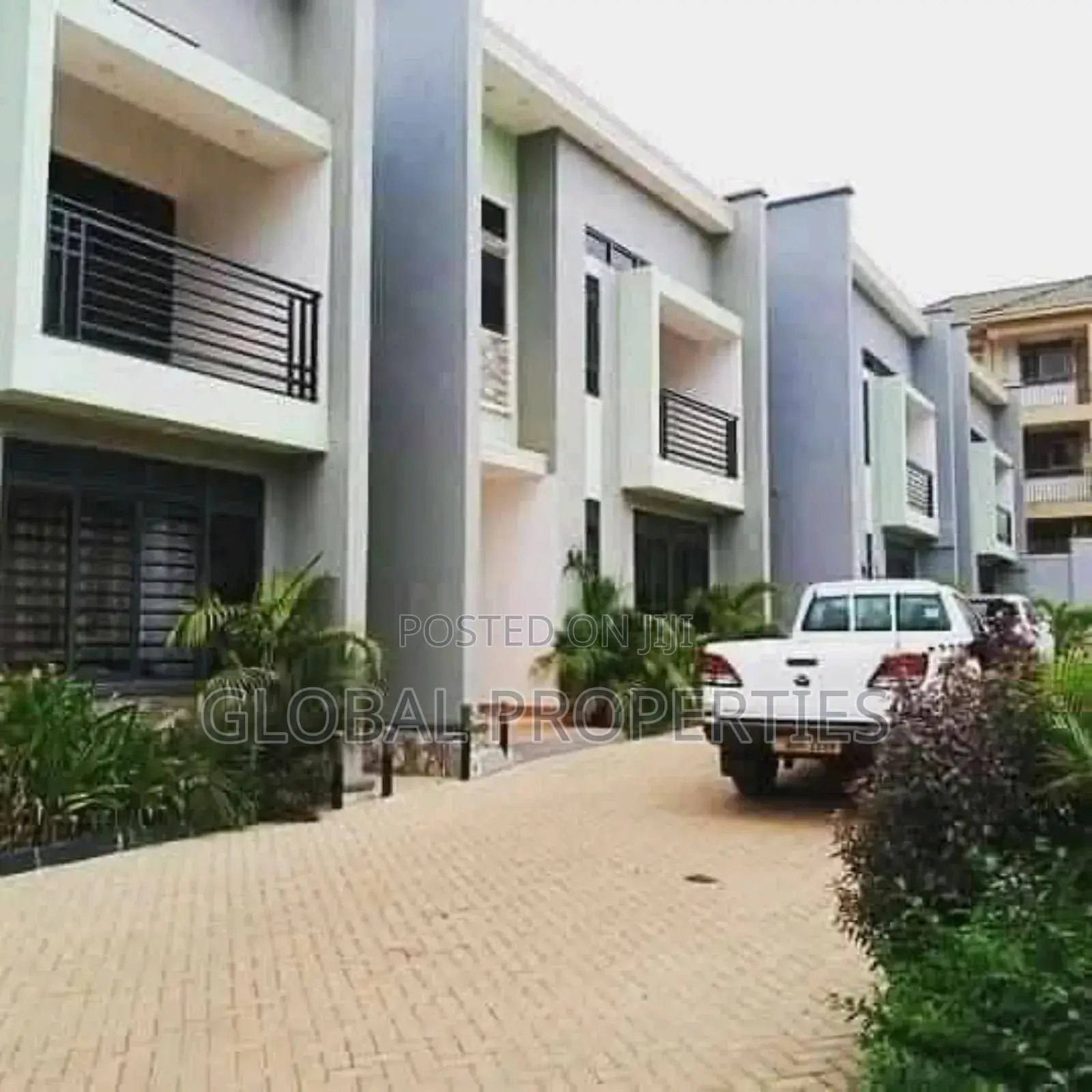3bdrm Duplex in Naalya Estate, Central Division for rent