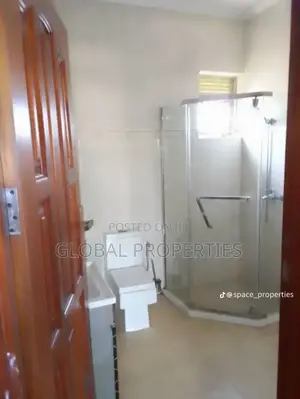 2bdrm Apartment in Kyambongo Rd, Central Division for rent