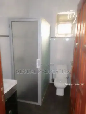 2bdrm Apartment in Kyambongo Rd, Central Division for rent