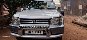 Photo - Toyota Land Cruiser Prado 1997 Silver