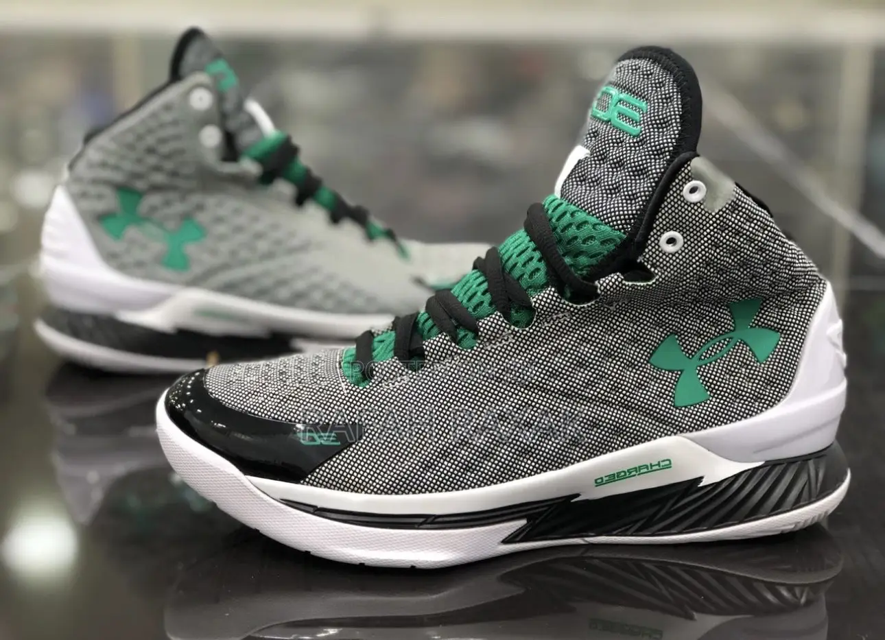 Under Armour X Stephen Curry 1 “Golf” Basketball Sneakers