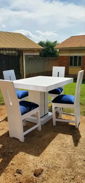 Majorly 4 Seater Dining Table