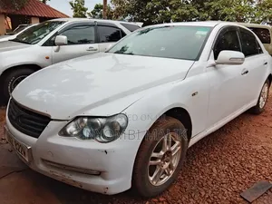 Photo - Toyota Mark X 2.5 RWD 2006 Pearl