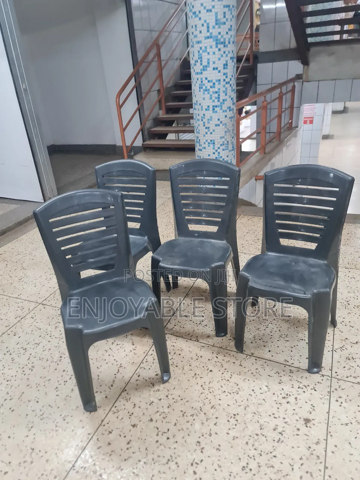 Heavy-Duty Plastic Chairs Plastic Chairs Armless