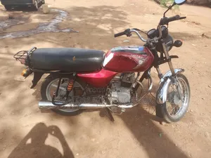 Bajaj Boxer 2019 Red