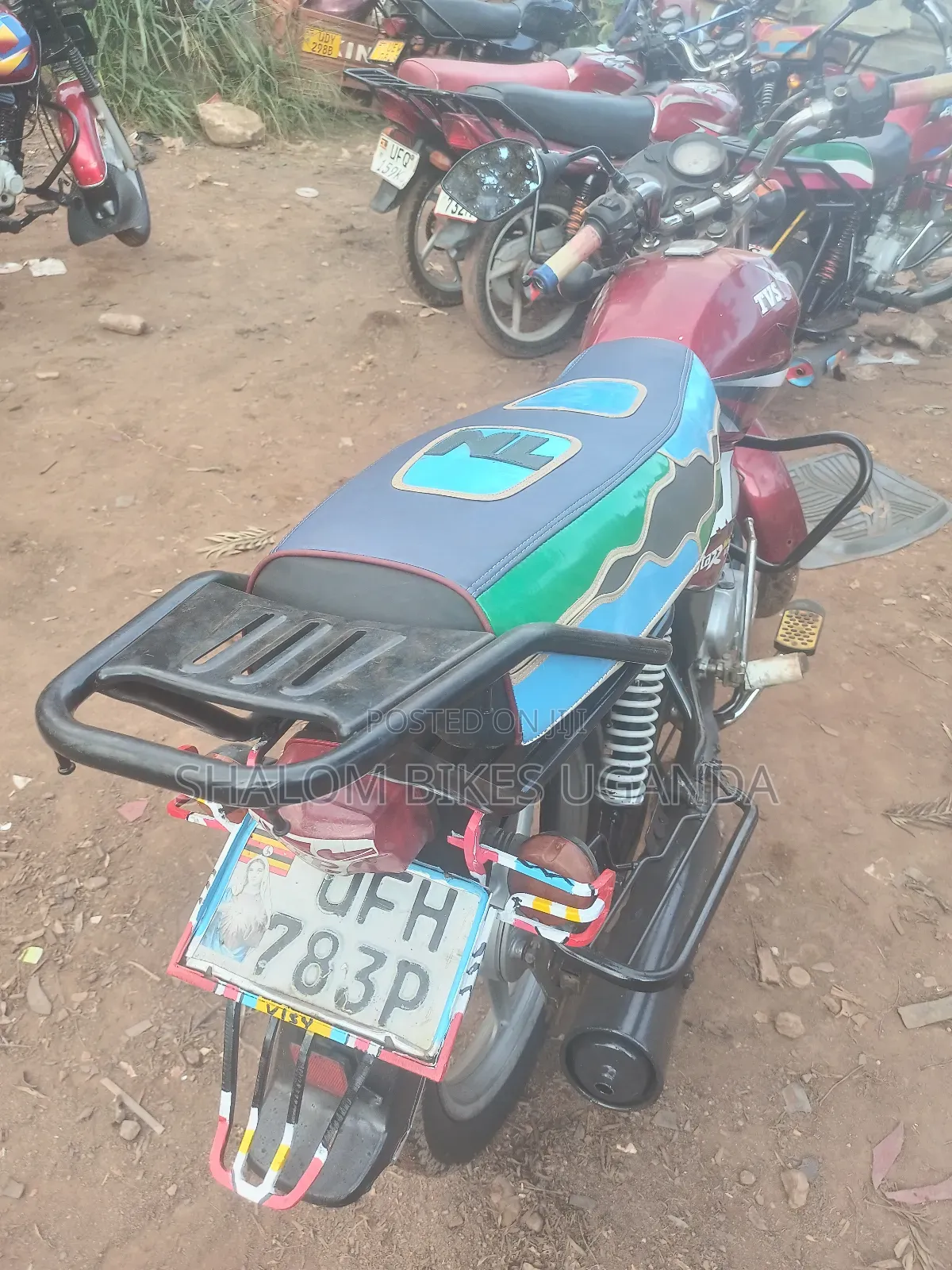TVS HLX 125 2024 Red
