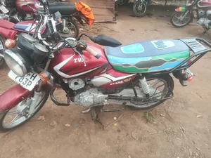 TVS HLX 125 2024 Red