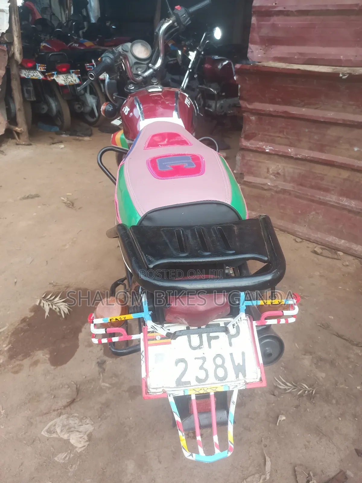TVS HLX 125 2023 Red