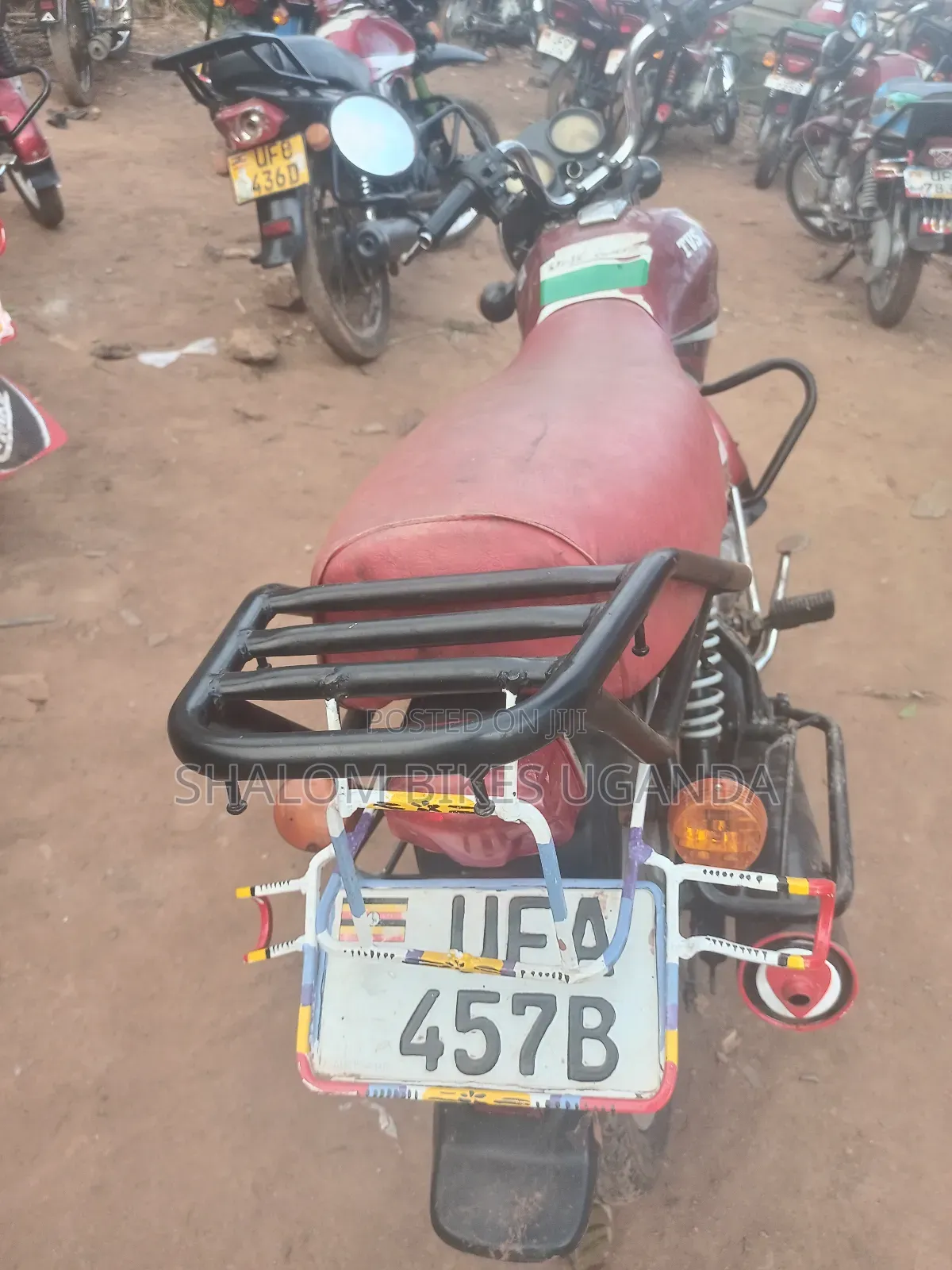 TVS HLX 125 2023 Red