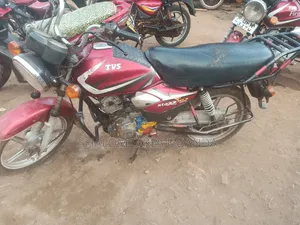 TVS HLX 125 2019 Red