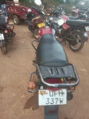 TVS HLX 125 2023 Red