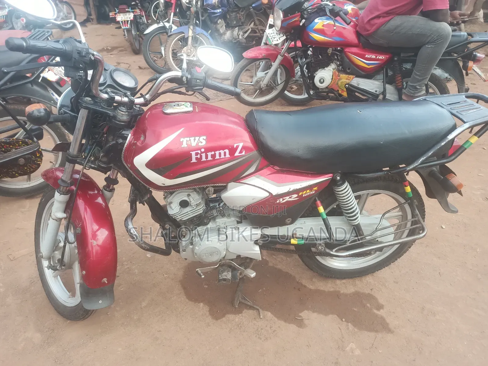 TVS HLX 125 2023 Red