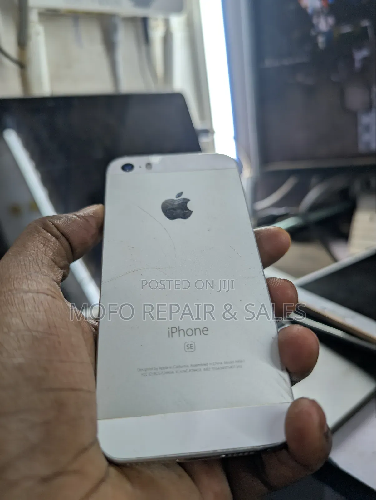 Apple iPhone SE 16 GB White