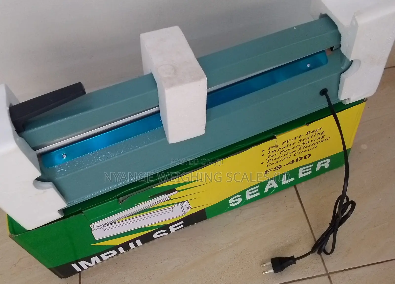 Electric Heat Sealing Machine. 400mm Snacks Impulse Sealing Machine