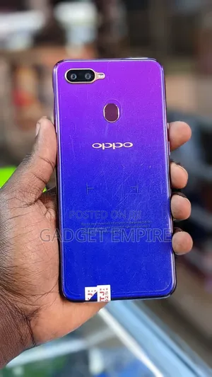 Photo - New Oppo F9 64 GB Blue