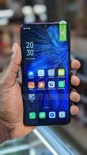 Photo - Oppo F9 64 GB Purple
