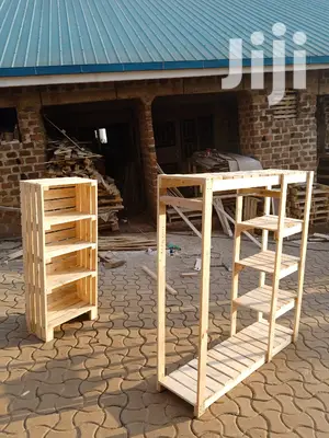 Pallet Wardrobes,Tv Stands And Boxes