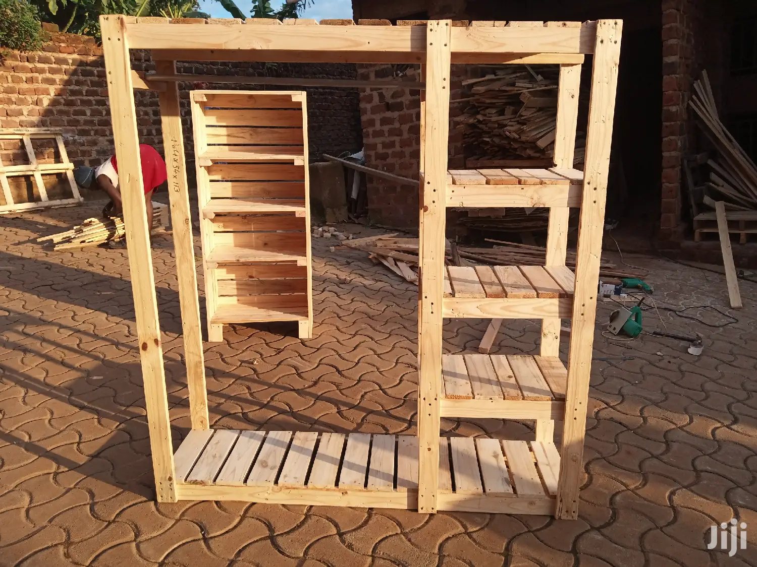 Pallet Wardrobes,Tv Stands And Boxes