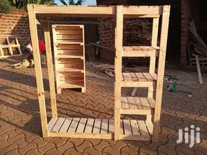 Pallet Wardrobes,Tv Stands And Boxes