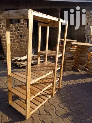 Pallet Wardrobes,Tv Stands And Boxes