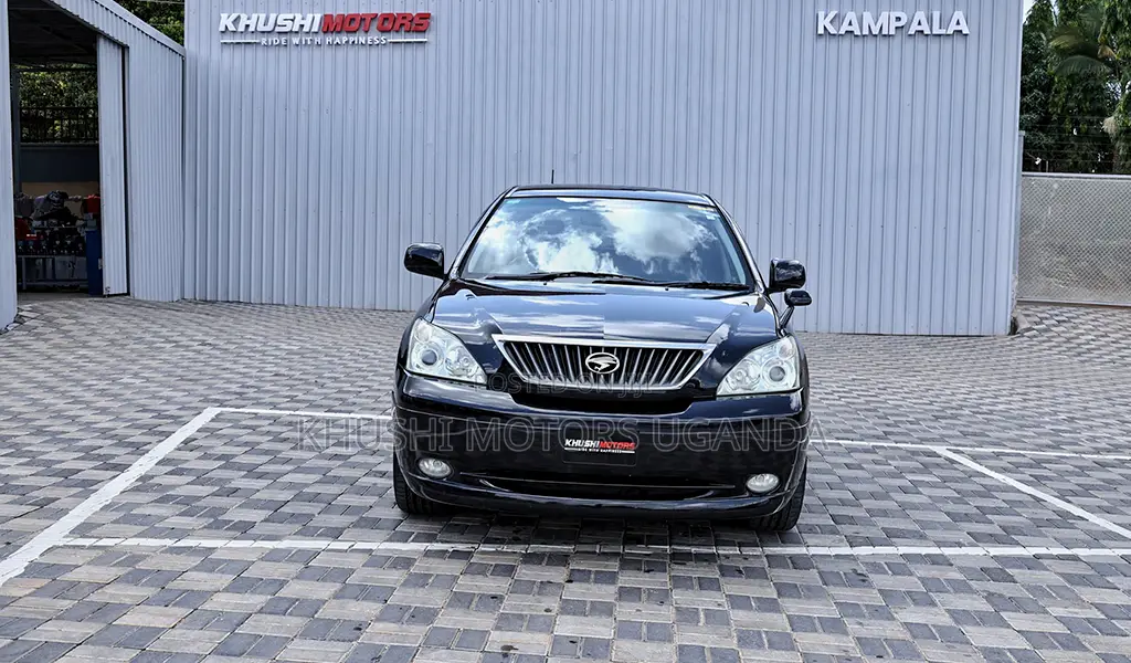 Toyota Harrier 2.4 2012 Black