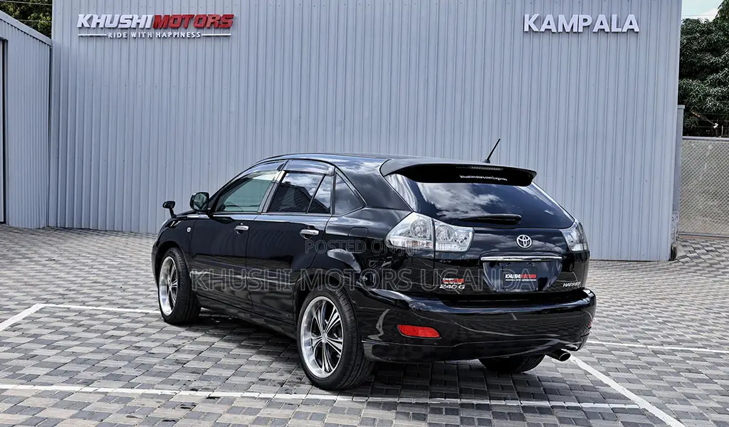 Toyota Harrier 2.4 2012 Black