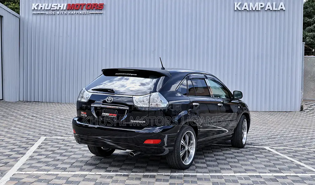 Toyota Harrier 2.4 2012 Black