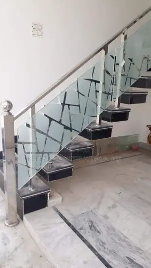 Glass Balicades