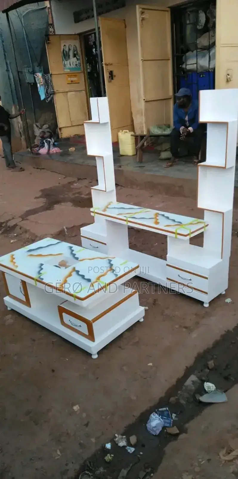 Portable Centre Table