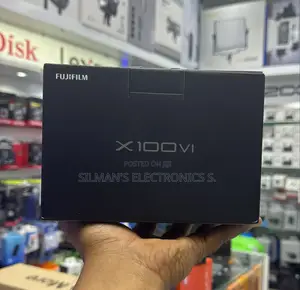 Fujifilm X100 Vi Silver
