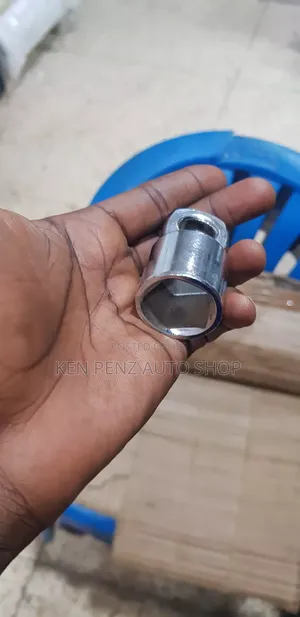 Harrier Kawundo Spare Tyre Socket