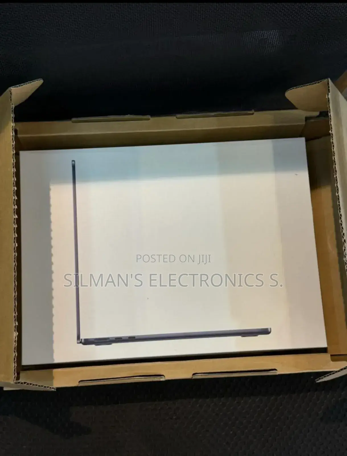 New Laptop Apple MacBook Air 2025 M4 13-Inch 16GB Apple M4 SSD 512GB