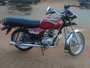 Bajaj Boxer 100 2024 Red