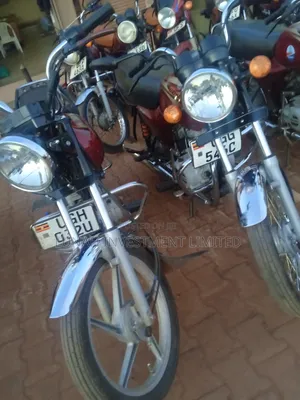 Bajaj Boxer 100 2025 Red