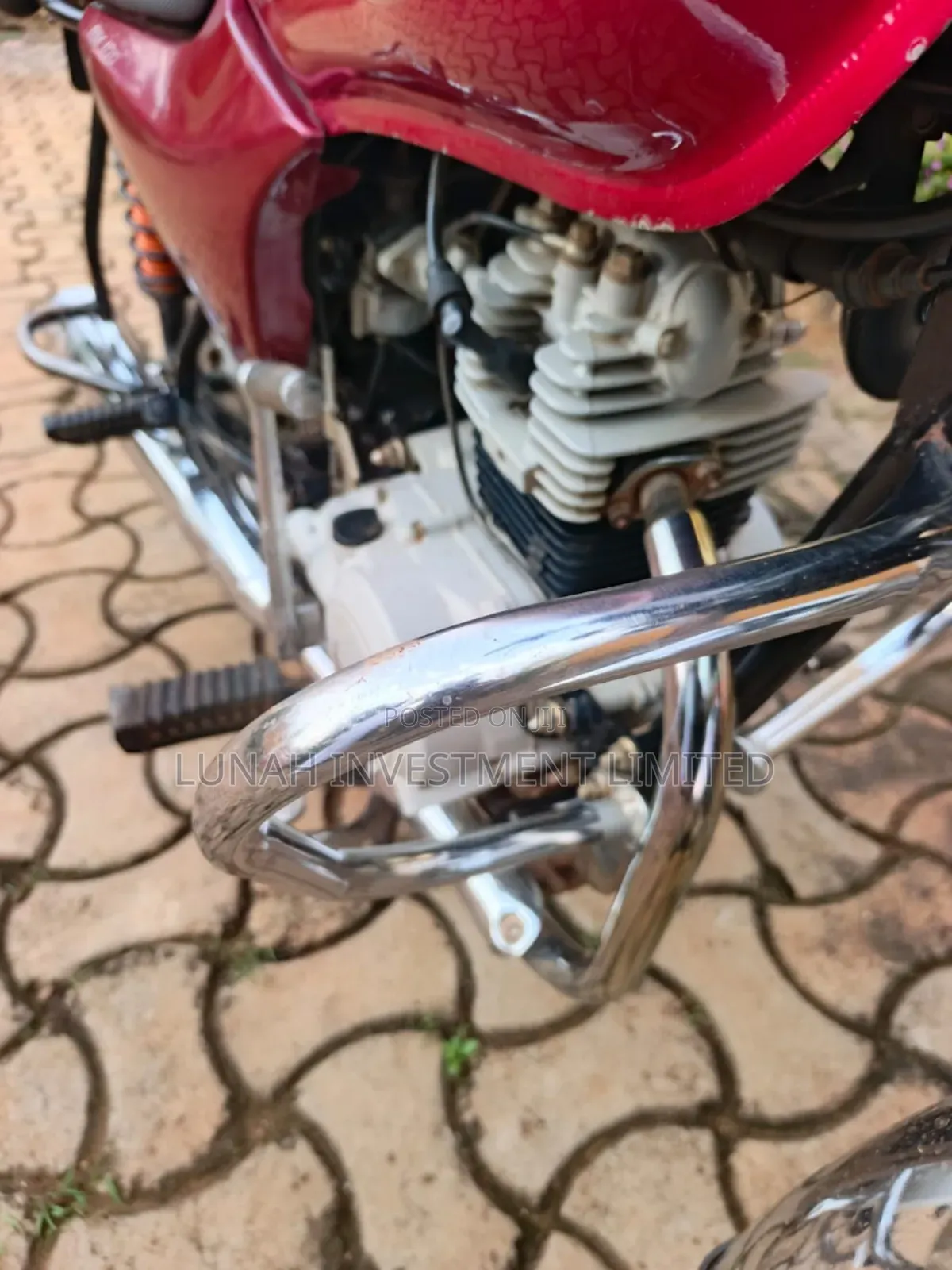 Bajaj Boxer BM100ES 2024 Red