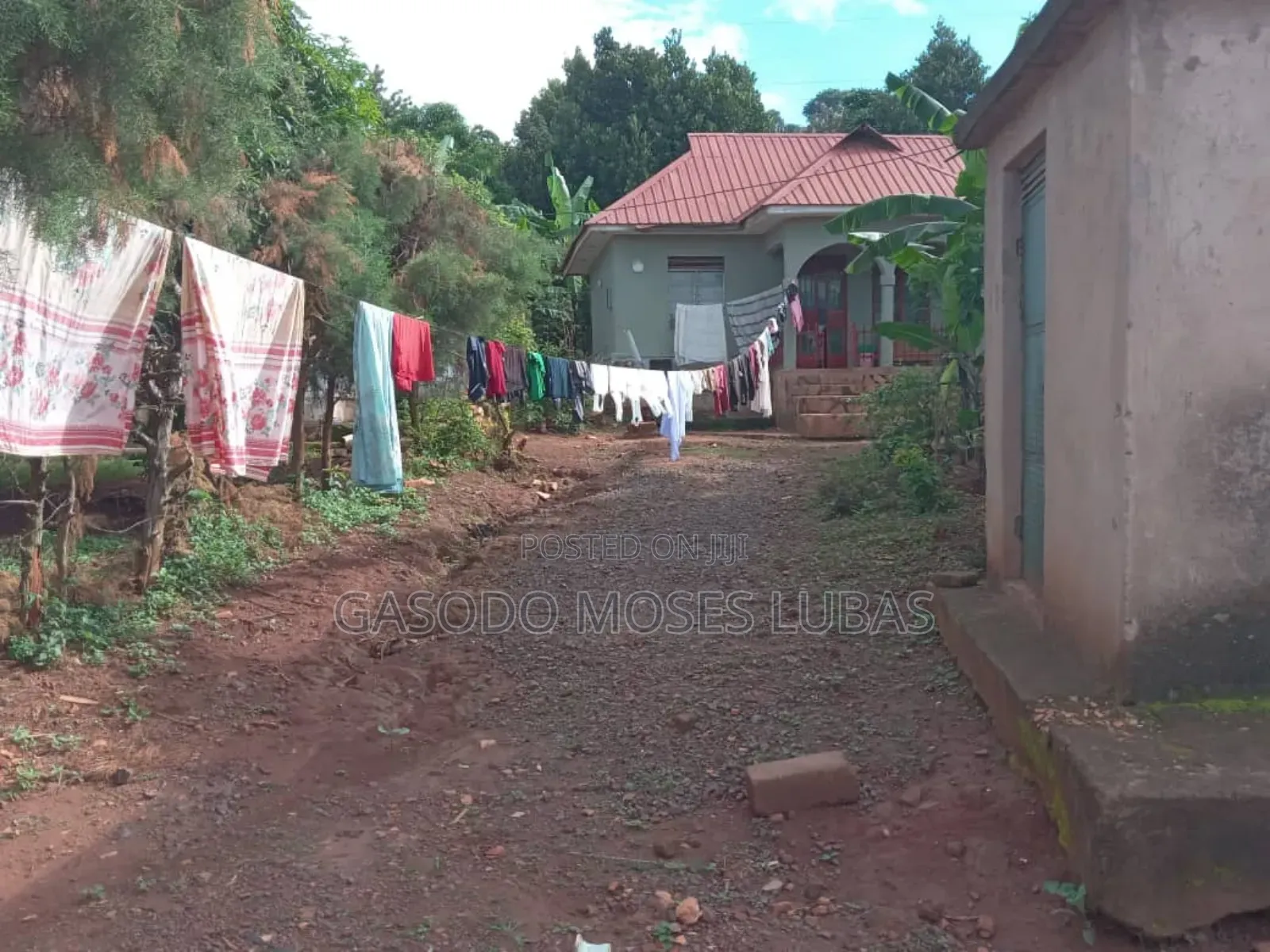 2bdrm Bungalow in Bugembe, Jinja for sale