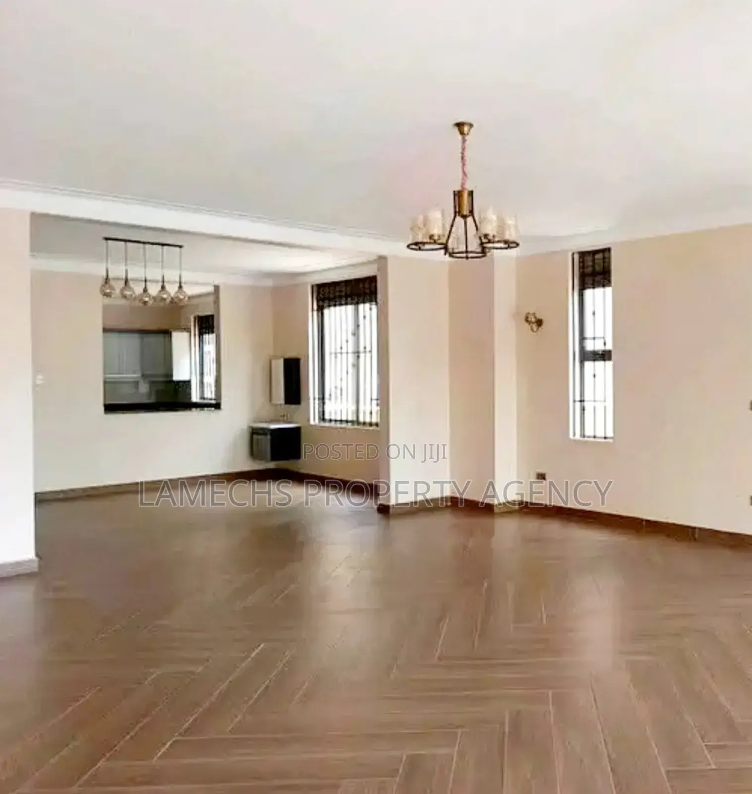 5bdrm Duplex in Lubowa Entebbe Road, Central Division for rent