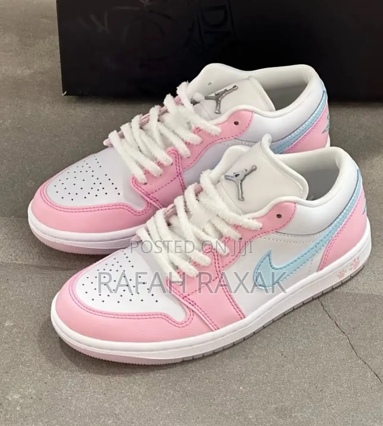 Original Women’S White/Pink Nike Air Jordan 1 Low Sneakers